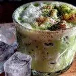 matcha latte glacé maison - featured image