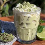 matcha latte glacé - featured image